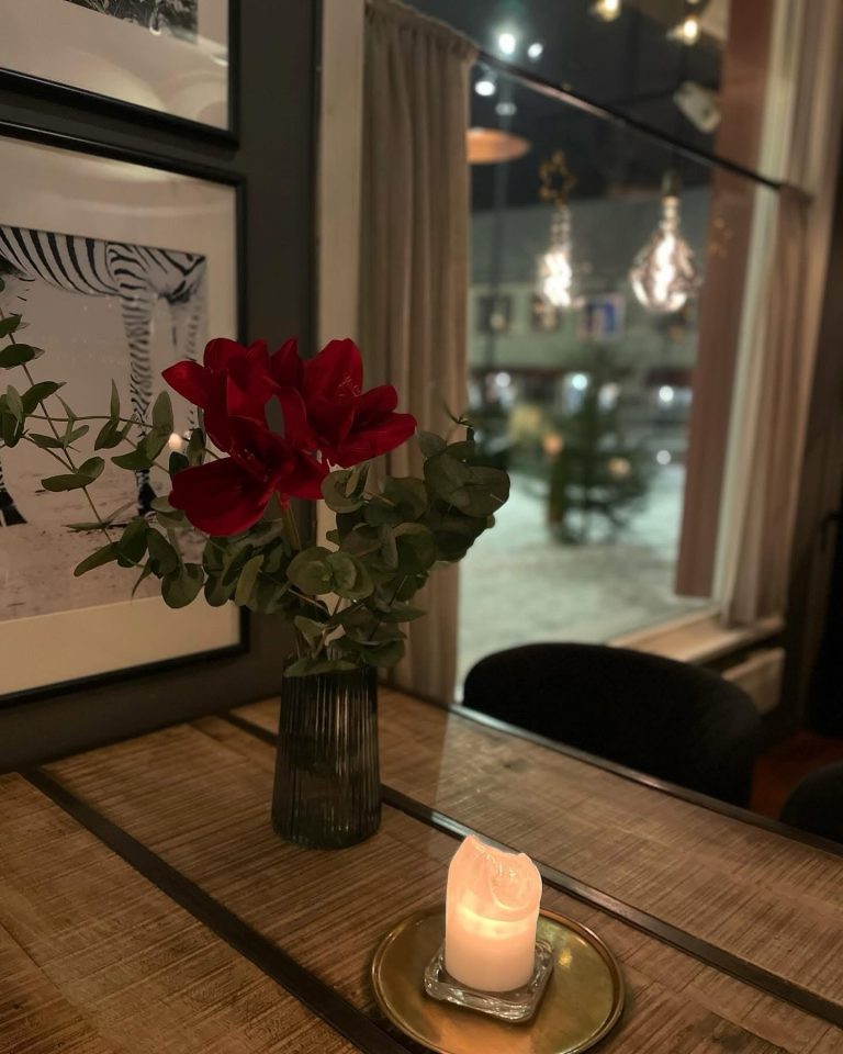 Instagram post from gardscafeet. This post is in position 1.