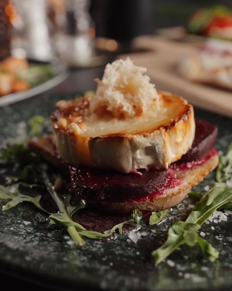 Instagram post from gardscafeet. This post is in position 1.